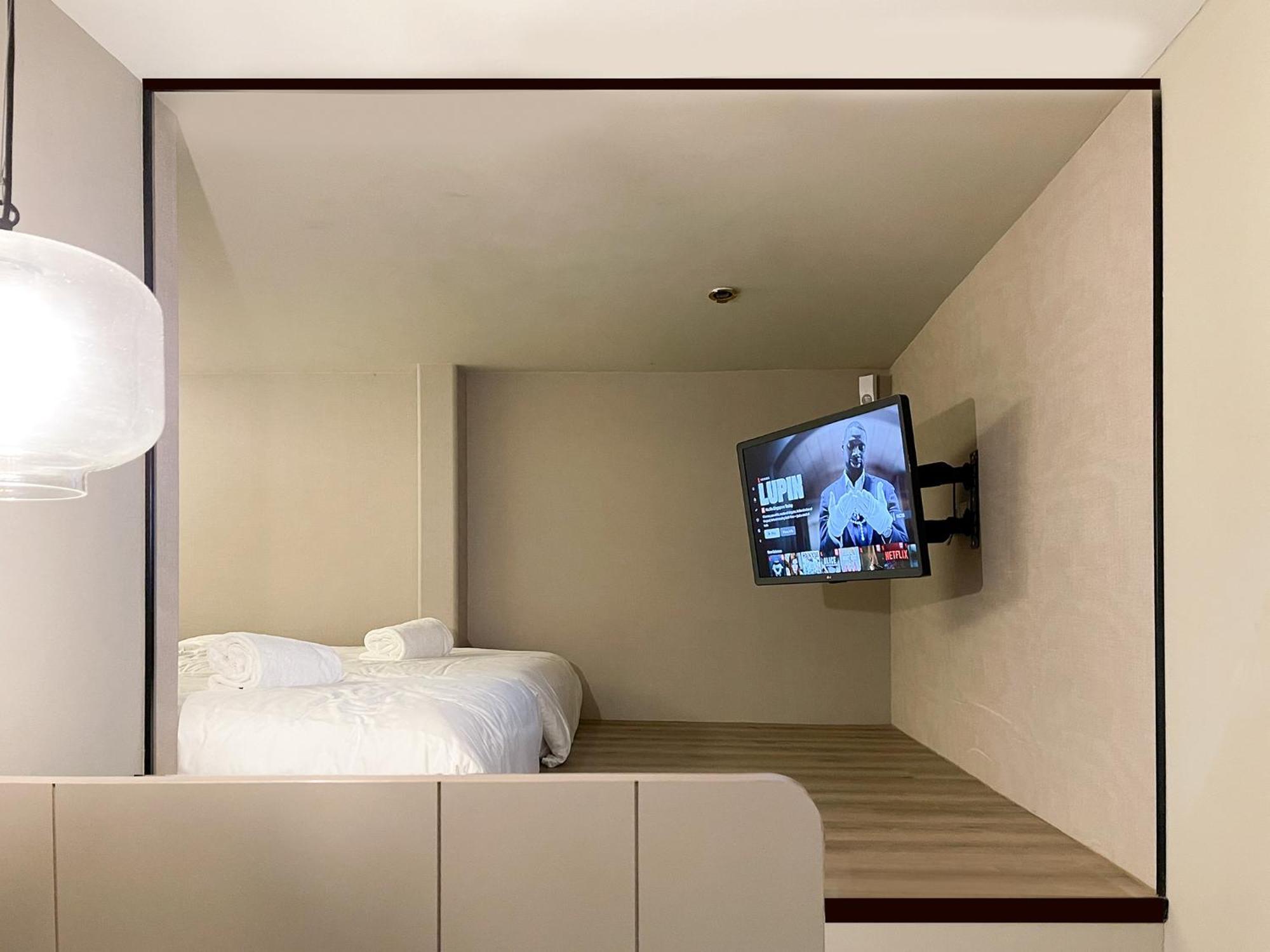 St Signature Jalan Besar, Short Overnight, 13 Hours, 6pm-7am Singapore